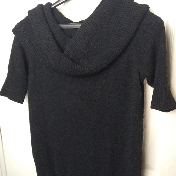 LOFT Sweaters - LOFT  petites black cowl neck knitted short sleeve sweater. size SP